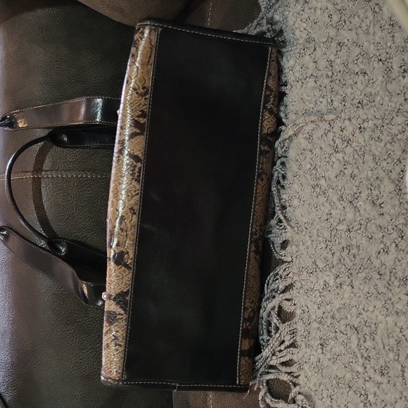 Relic Purse 🖤 - Picture 7 of 11